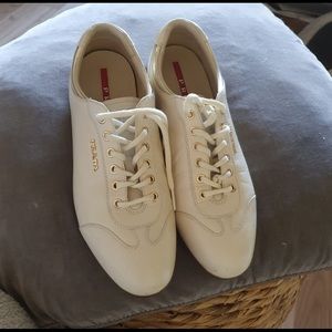 Prada Logo leather sneaker size 9